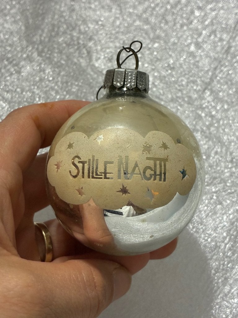 Oude glazen kerstbal ‘Stille Nacht’ – DDR/GDR ca. 1950–60, Diversen, Ophalen of Verzenden, Gebruikt
