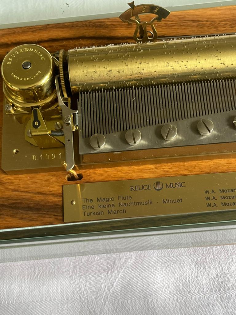 Muziekdoos Reuge Music Switzerland, Antiek en Kunst, Antiek | Overige Antiek, Ophalen of Verzenden