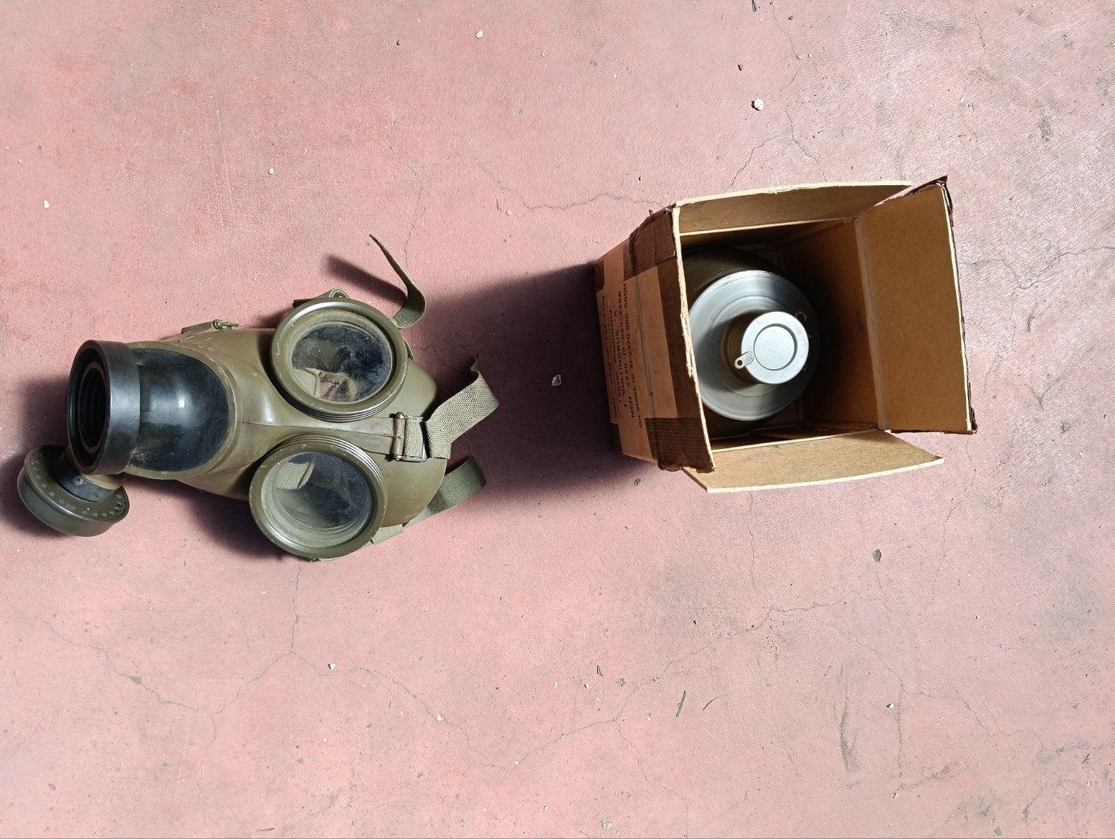 Gasmasker + kit, Ophalen of Verzenden, Landmacht, Nederland, Overige typen