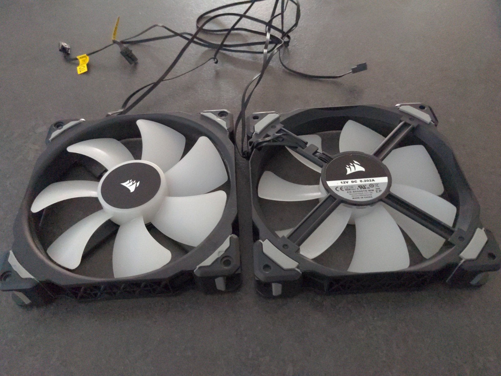 Corsair ml 140 pc ventilatoren, Computers en Software, Ophalen, Gebruikt, Luchtkoeling