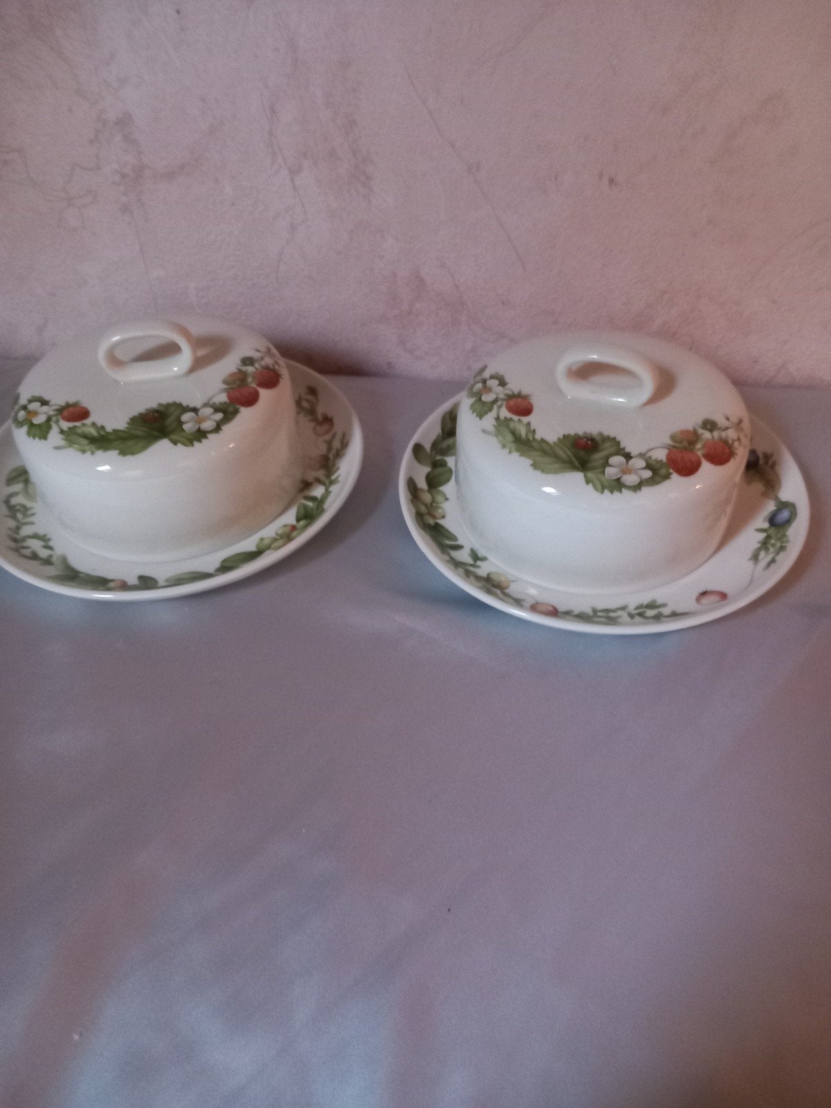 Marjolein Bastin Libelle bosvruchten servies botervloot, Antiek en Kunst, Antiek | Servies los, Ophalen of Verzenden