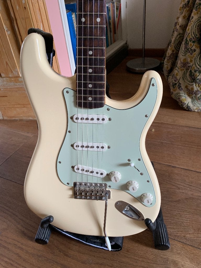 Fender Vintera 2 Stratocaster, Ophalen of Verzenden, Zo goed als nieuw, Solid body, Fender