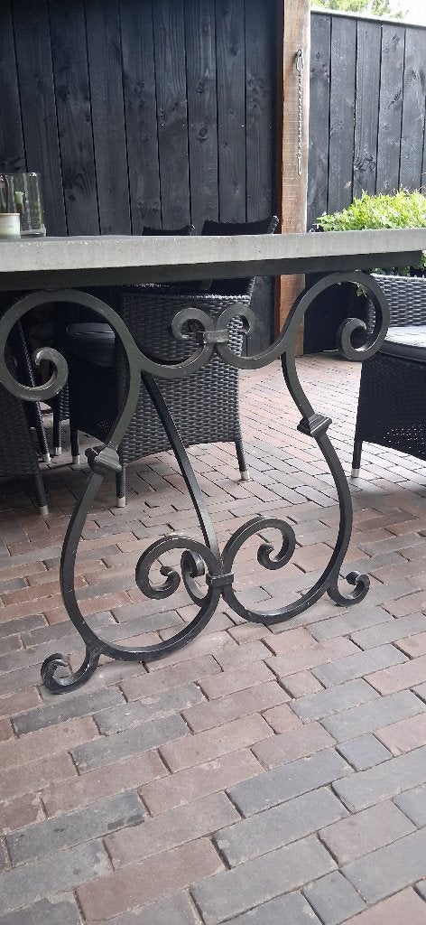 Tuintafel met smeedijzeren onderstel, Ophalen, Gebruikt, Rechthoekig, Metaal