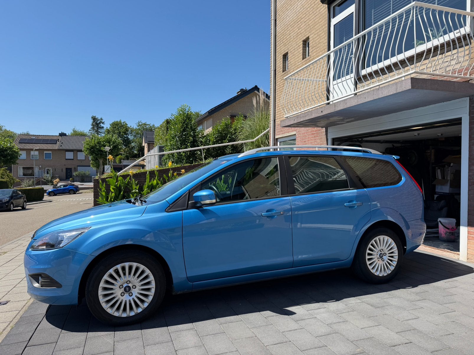 Ford Focus 1.8 Titanium - veel extra’s, Auto's, Ford, 125 pk, 4 cilinders, Blauw, Particulier