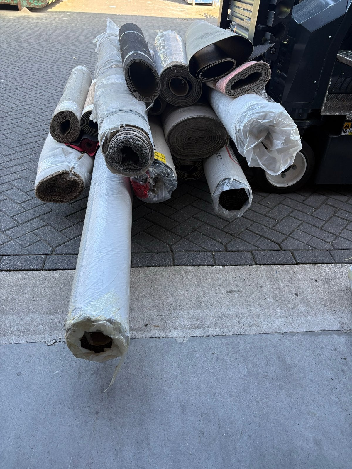 Diverse rollen vloerbedekking/tapijt - VANDAAG OPHALEN!, Ophalen, Gebruikt, 100 tot 150 cm, 200 cm of meer