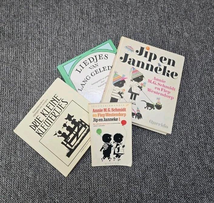4 oude kinderboeken OA jip en Janneke, Ophalen of Verzenden, Gelezen, Annie M.G. Schmidt