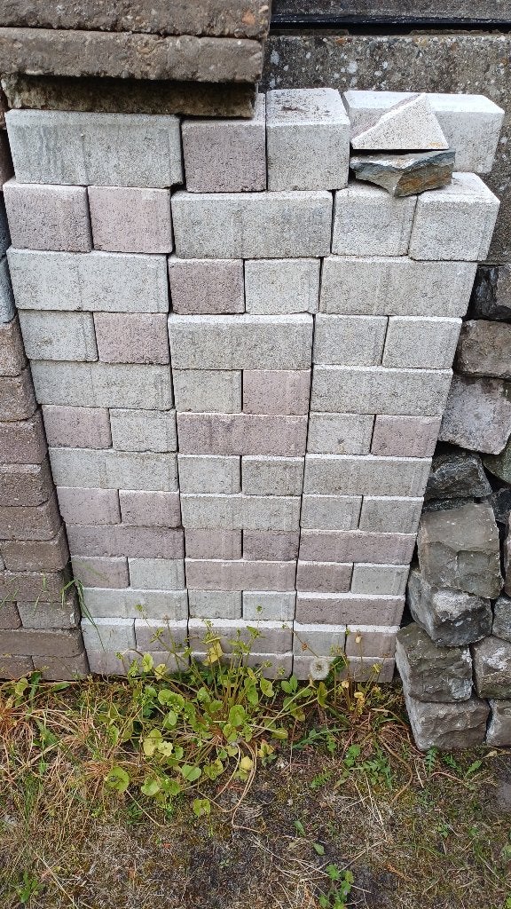 Witte betonklinkers nieuw, 86 stuks (20x10 cm), Ophalen, Klinkers, Nieuw, Minder dan 5 m²