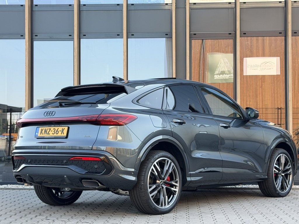 Audi Q5 Sportback 2.0 TFSI e-hybrid quattro S edition Compet, Auto's, Audi, Automaat, Euro 6, 4 cilinders, Leder en Stof
