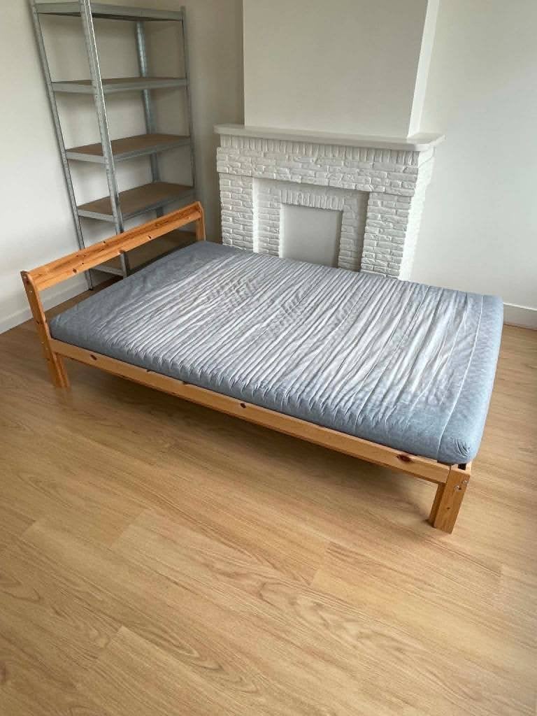 IKEA mattress 140x200cm (PRICE NEGOTIABLE), Huis en Inrichting, Slaapkamer | Matrassen en Bedbodems, Ophalen of Verzenden, Zo goed als nieuw
