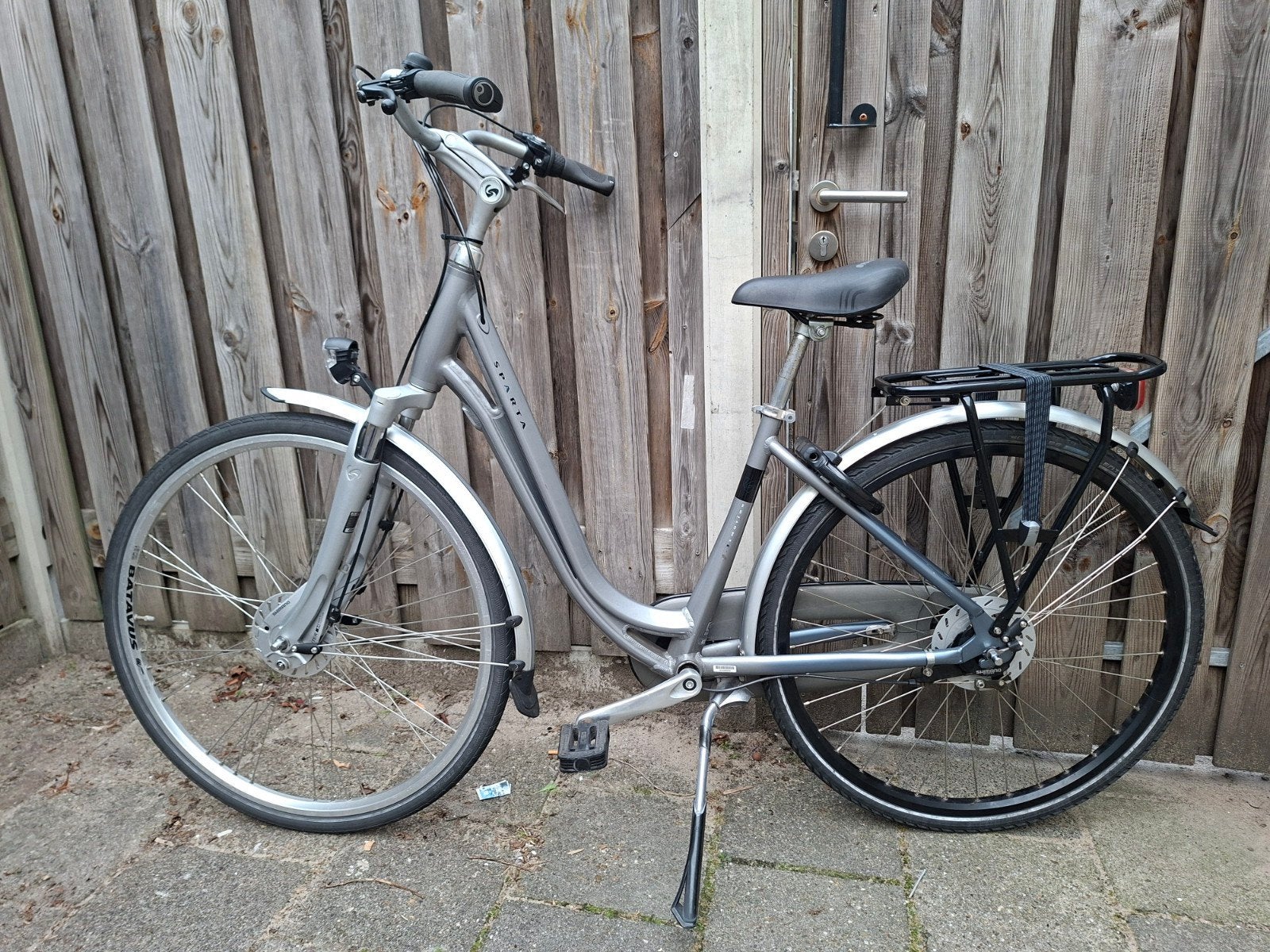 Sparta damesfiets, zilverkleurig, met versnellingen, Sparta, Gebruikt, Velgrem, Versnellingen