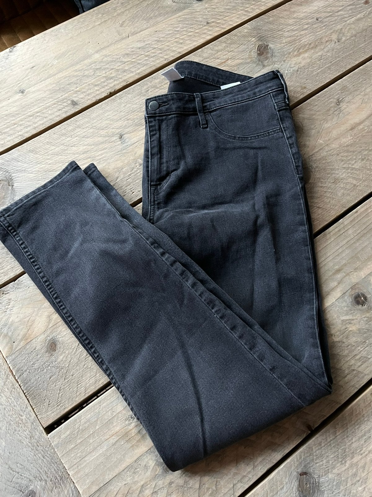 Zwarte broek, Ophalen of Verzenden, Zo goed als nieuw, Zwart, W33 - W36 (confectie 42/44)