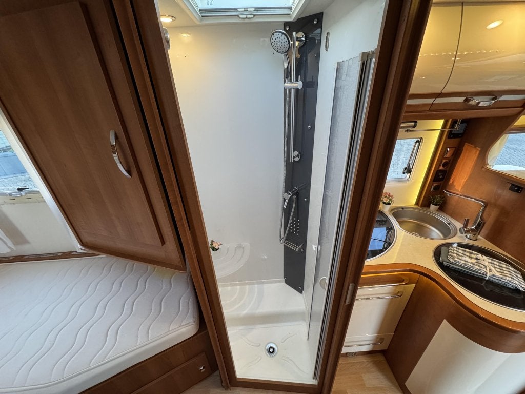 Foto 18 van Rapido 7066DF Automaat ALDE Enkele bedden 2015