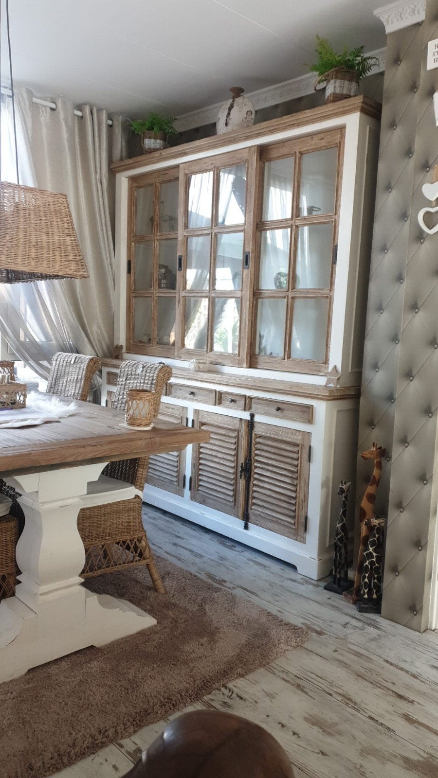 Mooie buffetkast amanda living wouds, Ophalen of Verzenden, Zo goed als nieuw, Laminaat