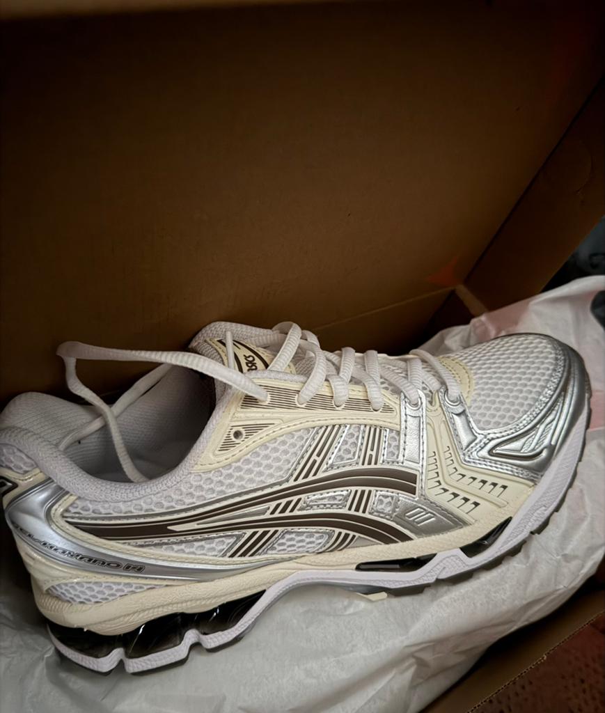 Asics gel kayano 14 maat 39.5, Wit, Nieuw, Ophalen of Verzenden, Sneakers of Gympen