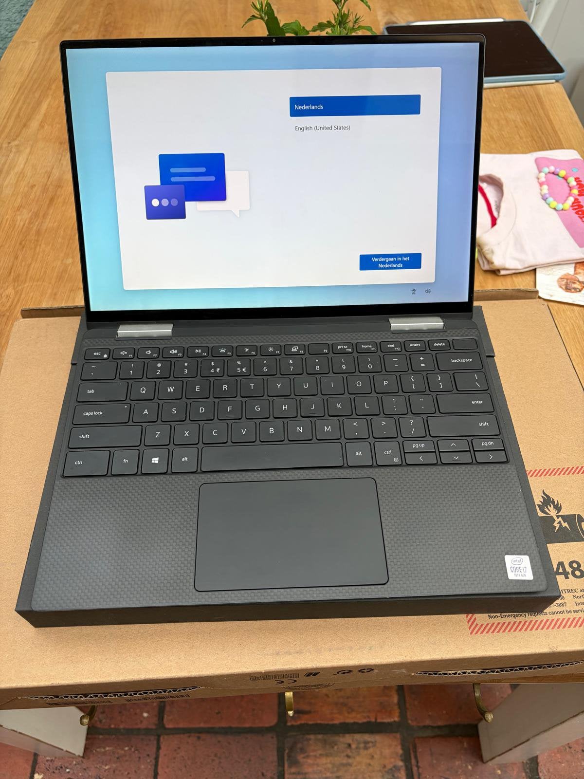 Dell XPS 13 7390 2-in-1 i7 8GB 256GB Touch, Qwerty, 8 GB, 13 inch, Met touchscreen