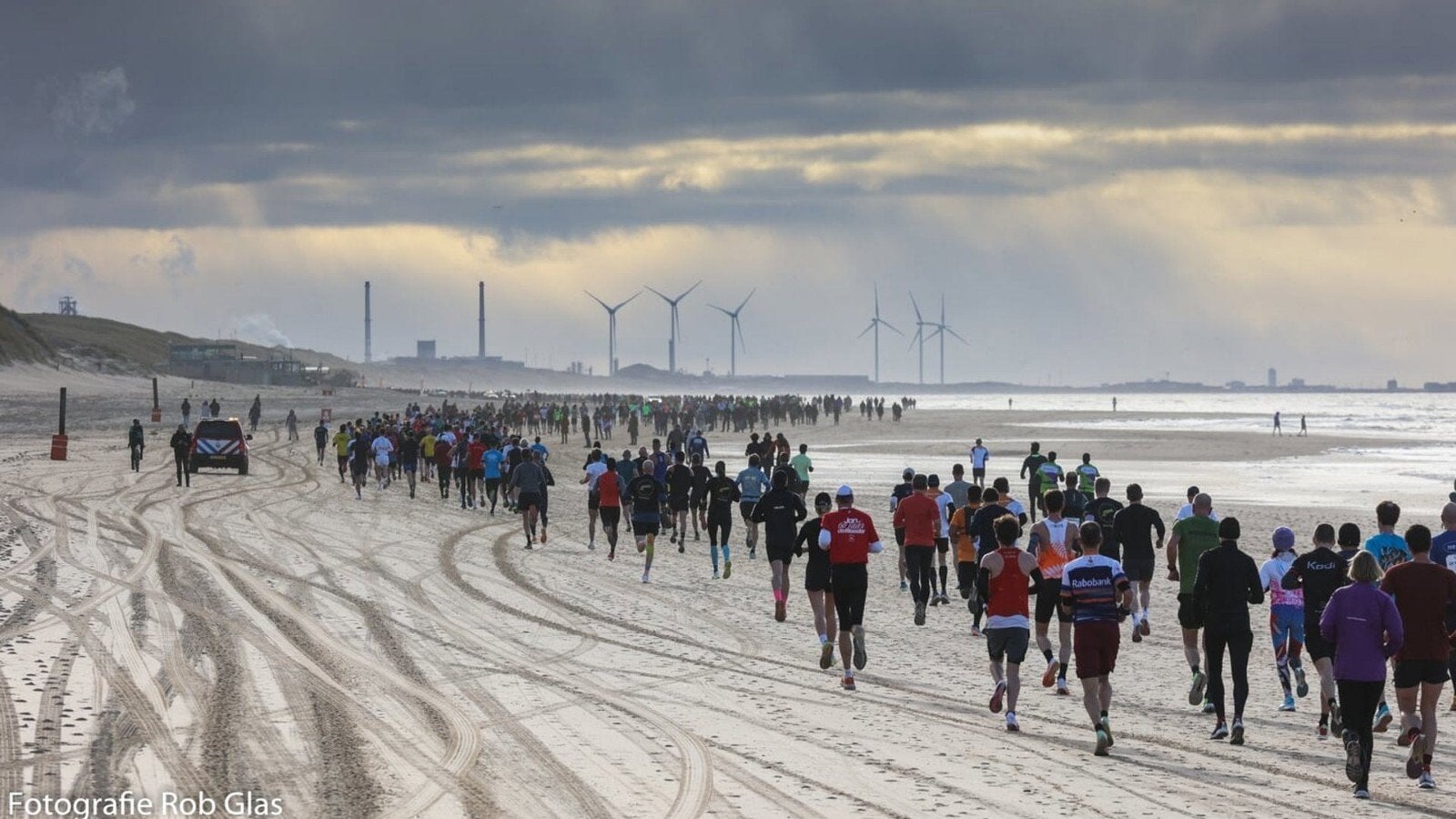 gevraagd: Startbewijs 1/2 MARATHON EGMOND, Eén persoon