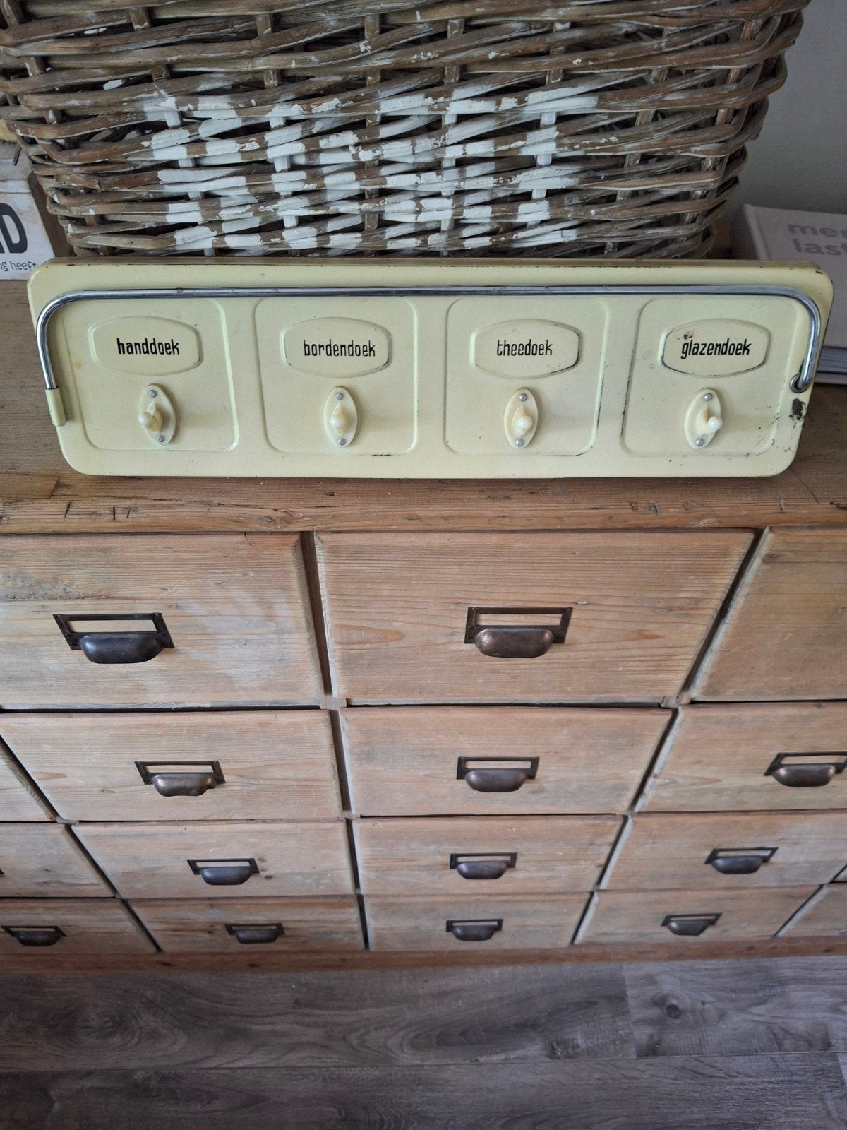 Vintage geëmailleerde kapstok met handdoeken, Ophalen of Verzenden
