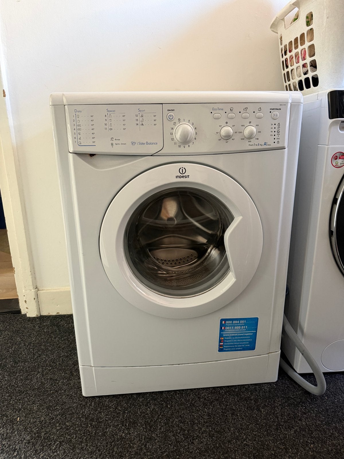 Indesit Wasmachine - Gebruikt maar werkt nog goed, Witgoed en Apparatuur, Wasmachines, 4 tot 6 kg, Ophalen of Verzenden, Voorlader