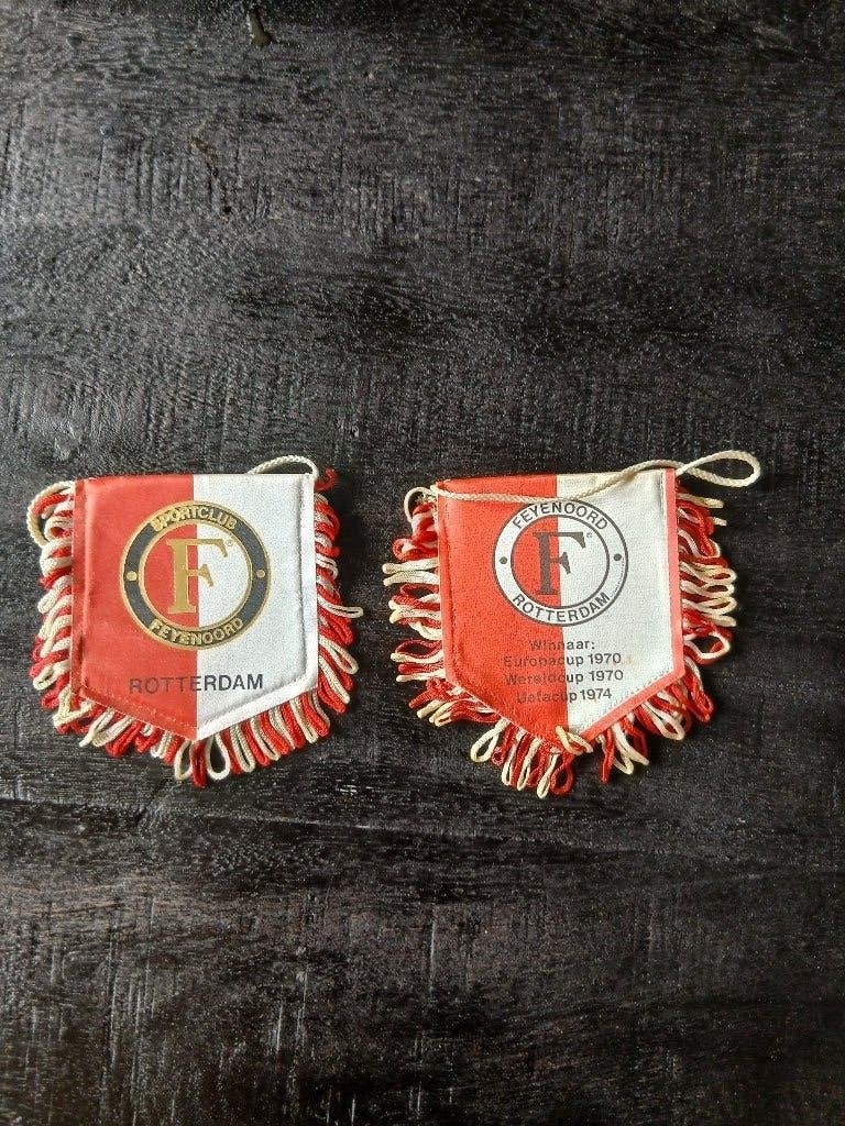 2 Feyenoord vaantjes jaren 70, Ophalen of Verzenden, Gebruikt, Feyenoord, Vaantje of Sjaal