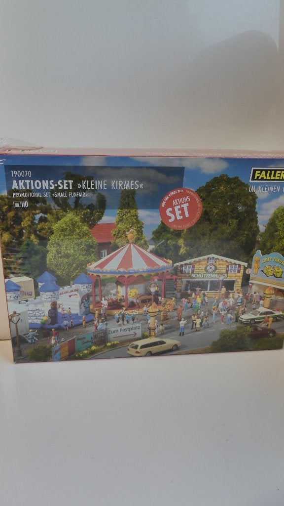 Bouwdoos H0: Faller  Actie set kleine kermis ovp 190070, Hobby en Vrije tijd, Modeltreinen | H0, Overige merken, Gebruikt, Brug, Tunnel of Gebouw