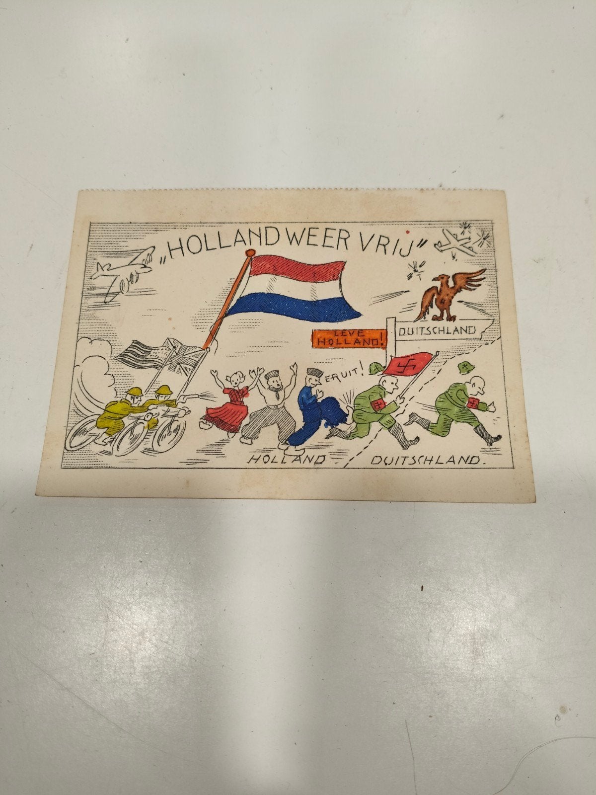 Historische Ansichtkaart: "Holland Weer Vrij" (1940-1960), Verzenden, Overige soorten, Nederland, Foto of Poster