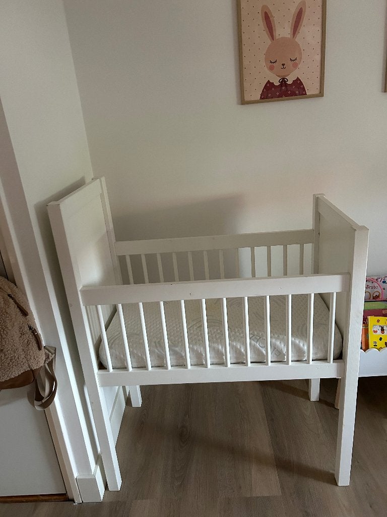 Houten wiegje + matras, Ophalen, Gebruikt, Wieg