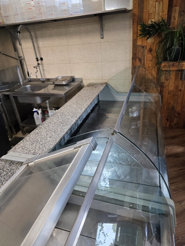 koelvitrine / koeltoonbank – defect – reparatie/onderdelen, Ophalen, Gebruikt