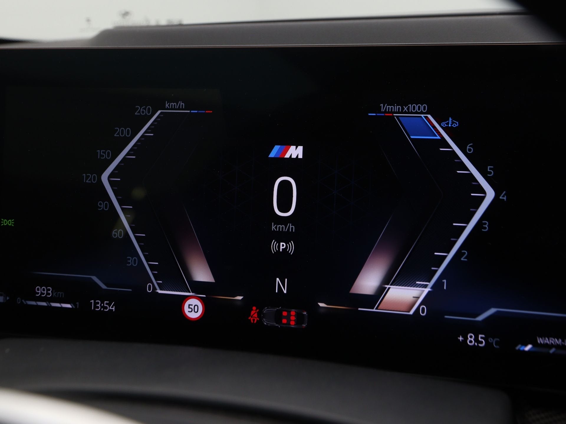 BMW X6 xDrive40i (bj 2025, automaat), Automaat, Euro 6, Met garantie (alle), Zwart