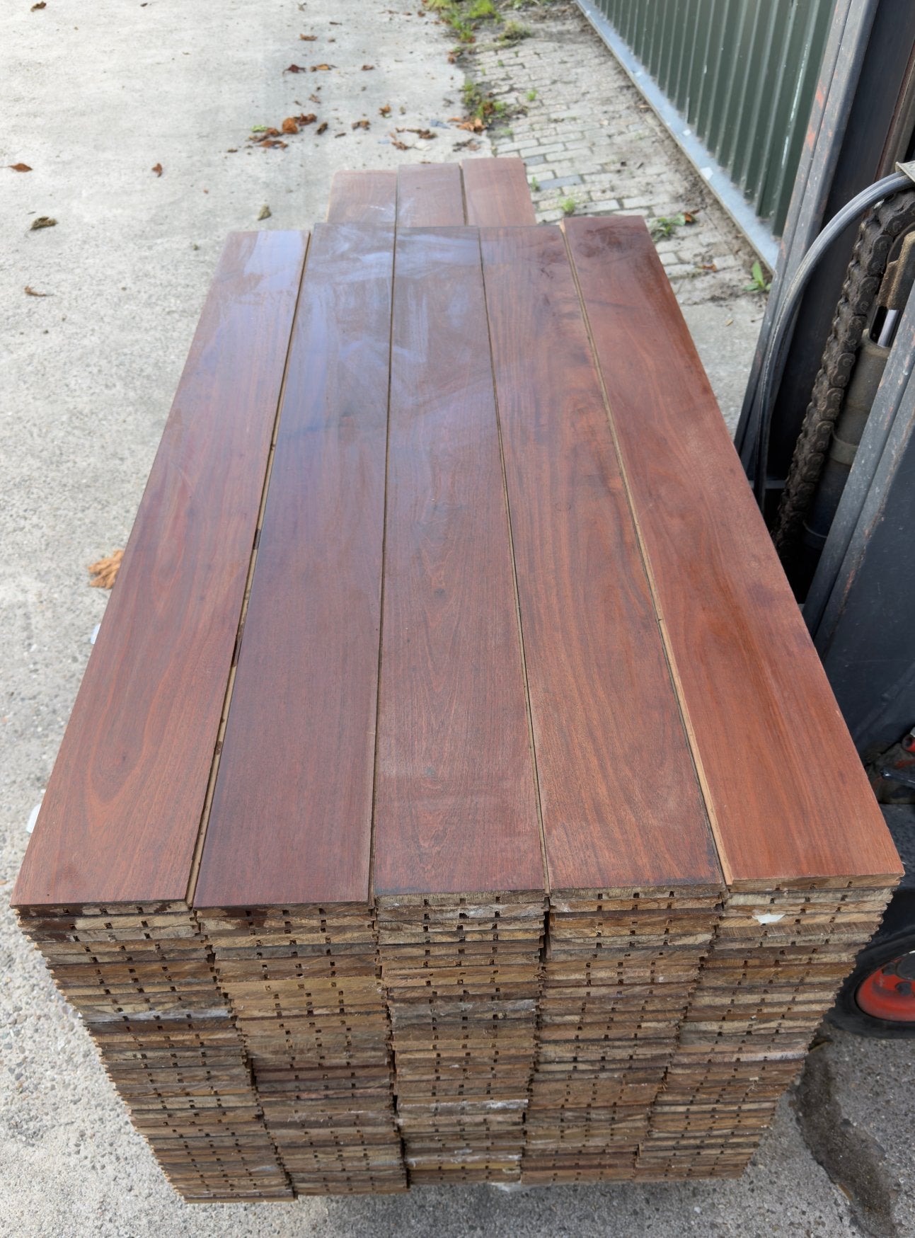 Ipe vloer 53 m2 massieve vloerdelen 15 cm breed 2 cm dik, Ophalen, Gebruikt, Vloerdelen of -planken, 10 m² of meer