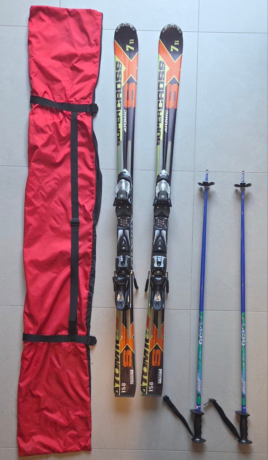 Ski's met skistokken, Ophalen, 140 tot 160 cm, Gebruikt, Atomic