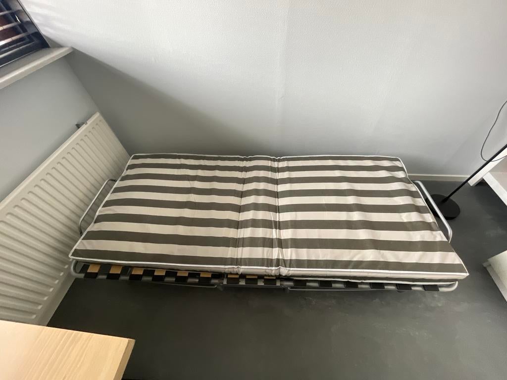 Klapbed / logeerbed / ca 80x180, Huis en Inrichting, Ophalen, Gebruikt, Eenpersoons, 190 cm of minder
