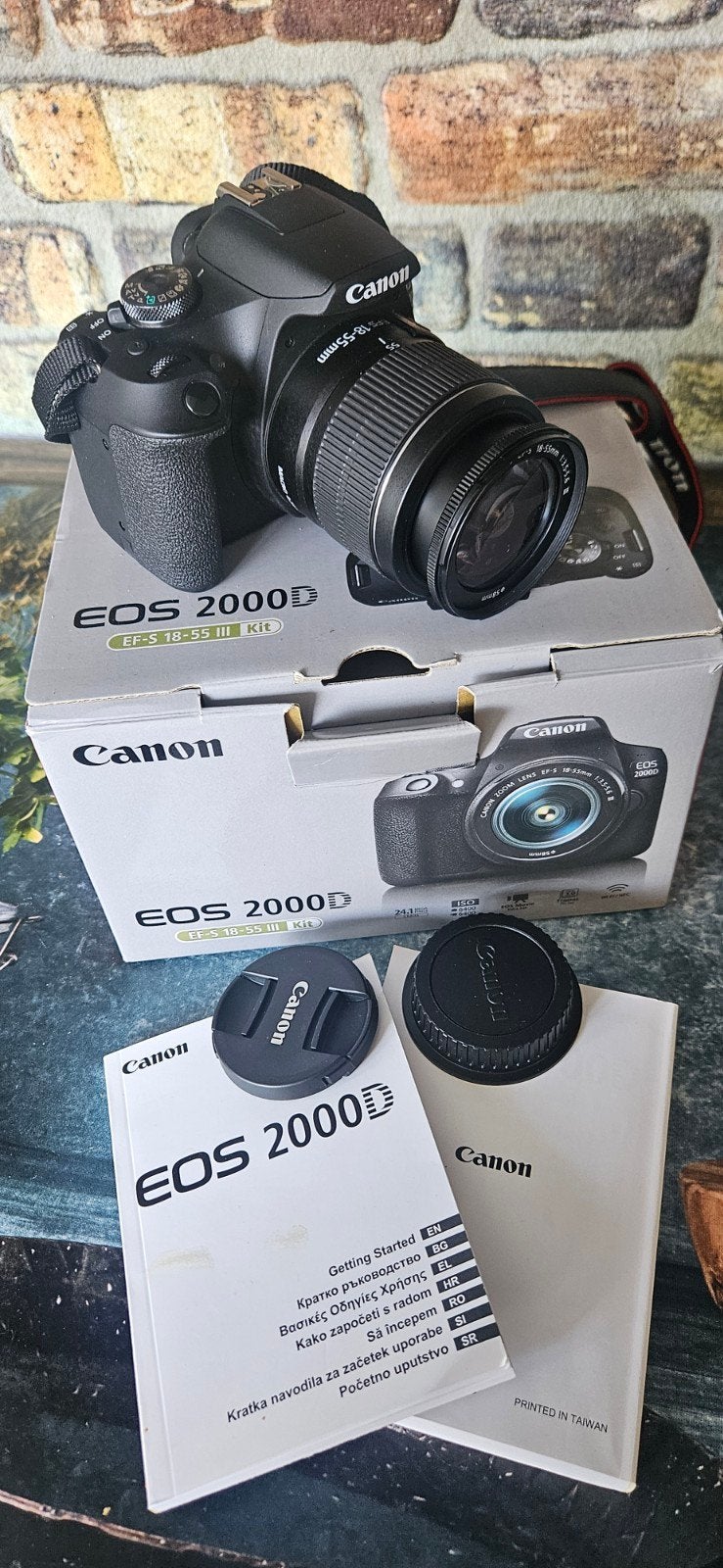 Foto 3 van Canon Eos 2000D