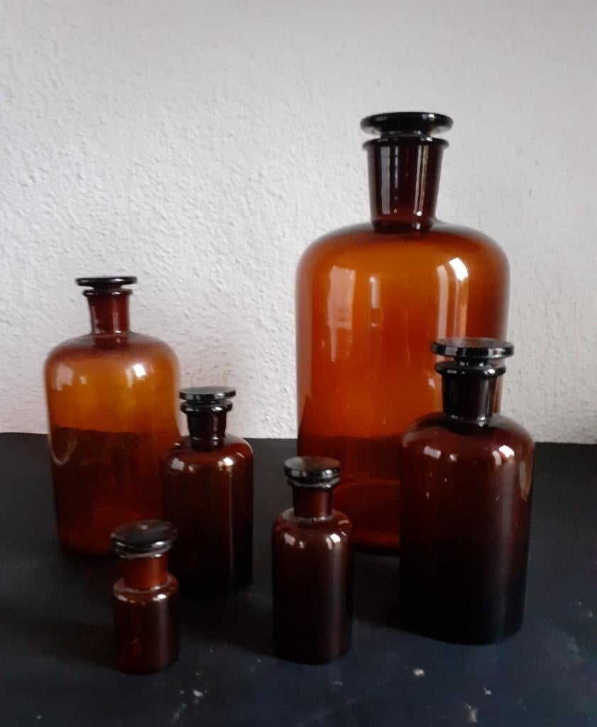 Laboratorium/Apothekers flessen, Ophalen