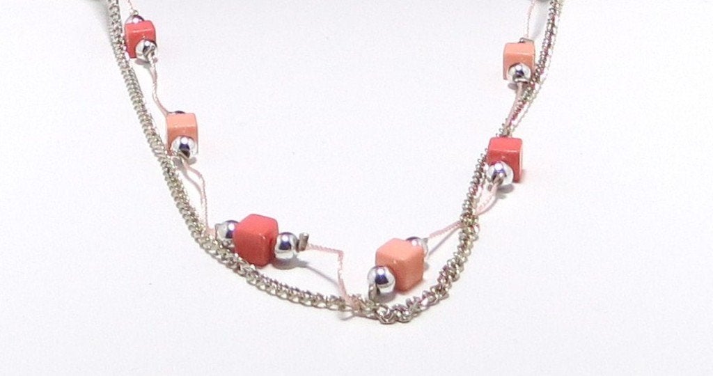 Vintage dubbele ketting zilverkleurig  +oud roze versiersels, Verzenden