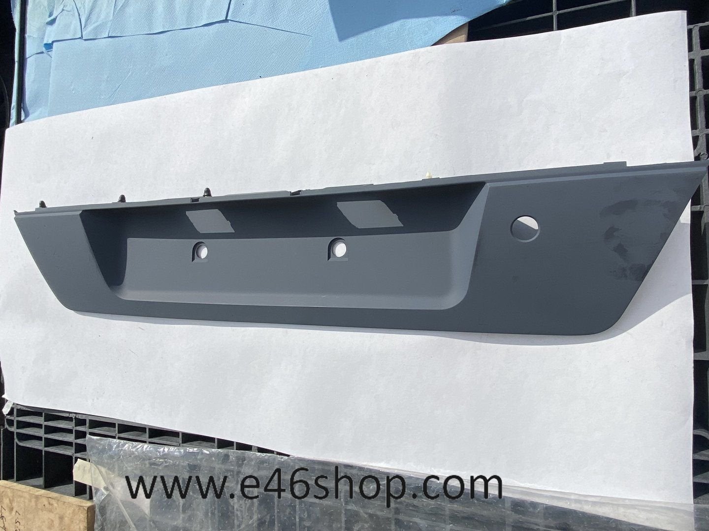 BMW E38 ACHTERKLEP LIJST NIEUW ORG BMW OE 51138169665, -, -, Nieuw, Ophalen of Verzenden