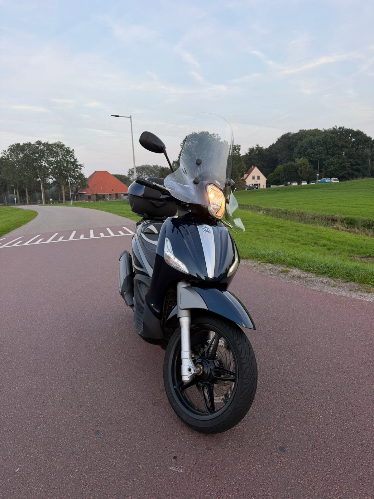 Beverly 350cc, Ophalen