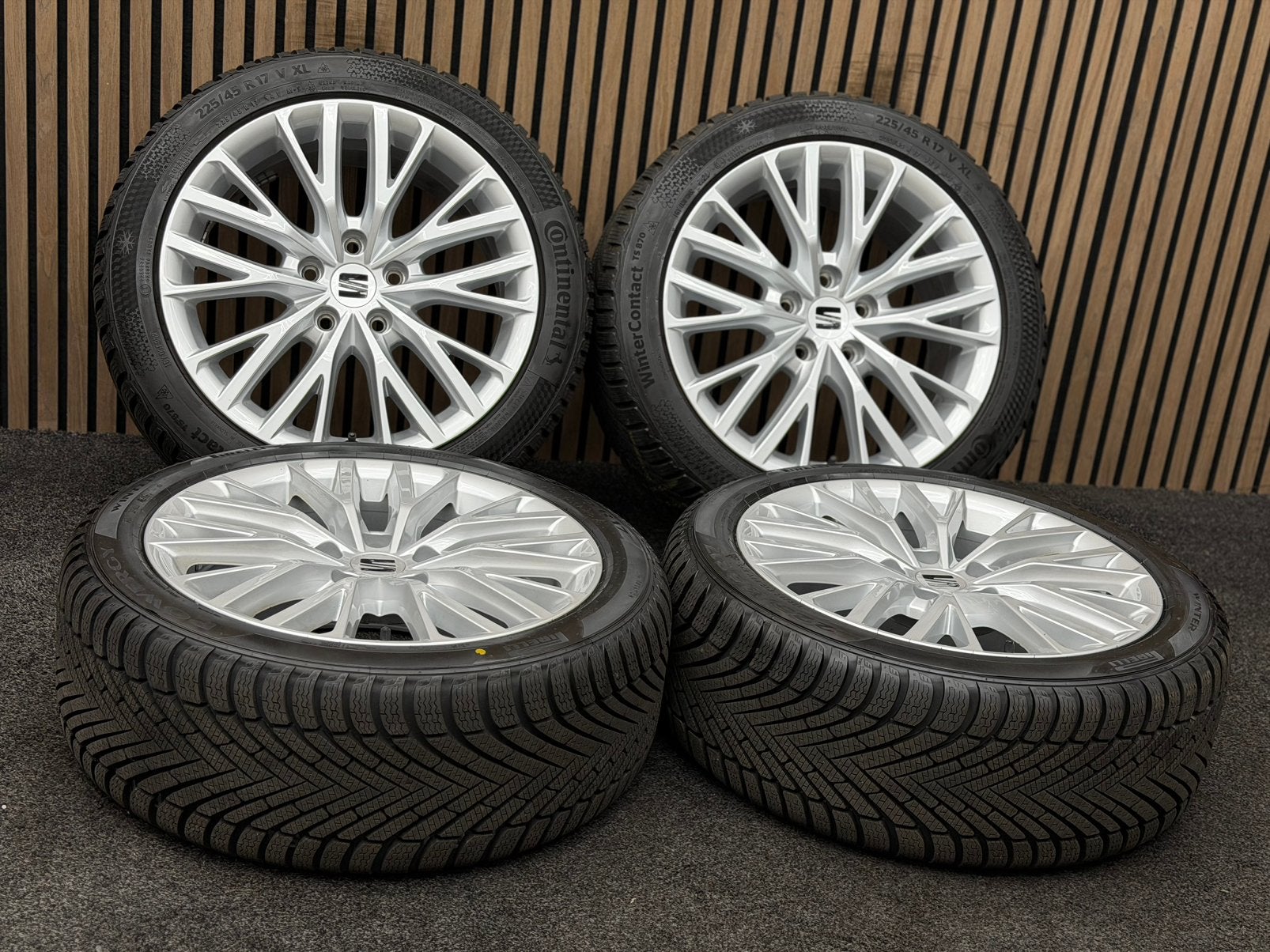 Originele 17 inch Seat Leon 5F Dynamic 5x112 ET46 225/45/17, Ophalen, ., Banden en Velgen, 17 inch