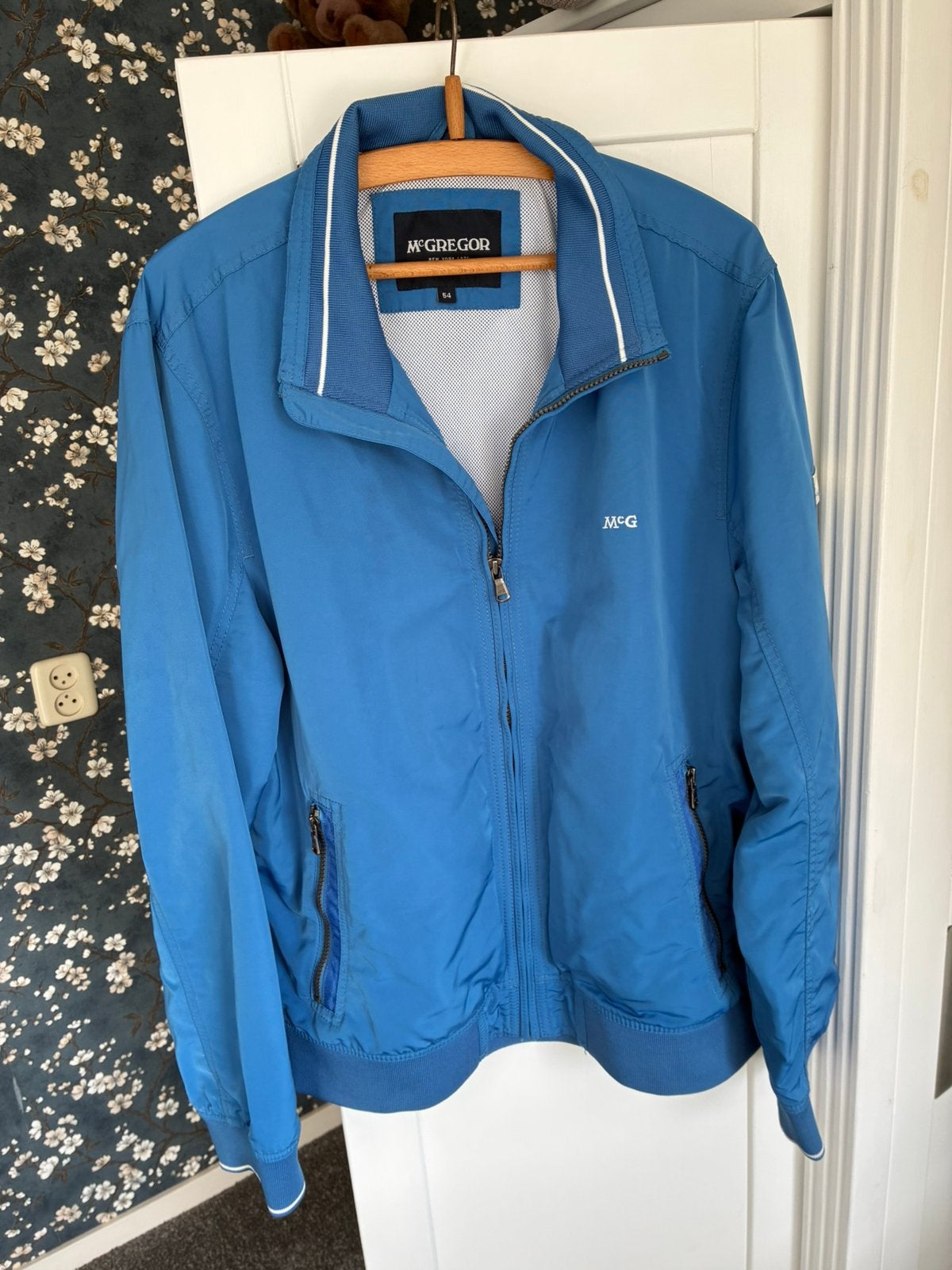 Zomer jack van mc gregor, Ophalen of Verzenden, Zo goed als nieuw, Maat 52/54 (L), Blauw