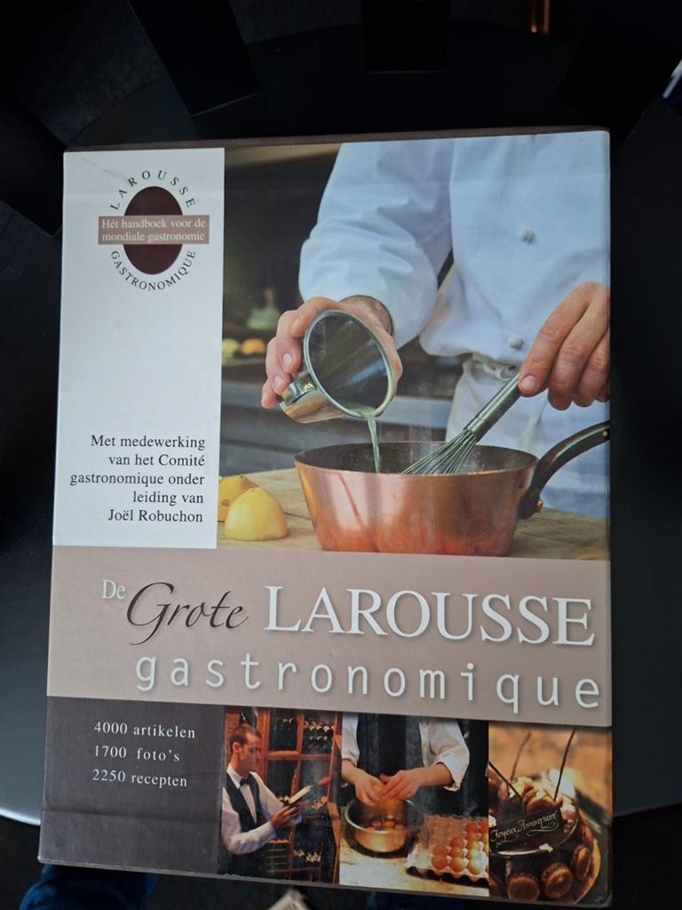 De Grote Larousse Gastronomique - Kookboek, Joël Robuchon, Ophalen of Verzenden, Zo goed als nieuw, Hoofdgerechten