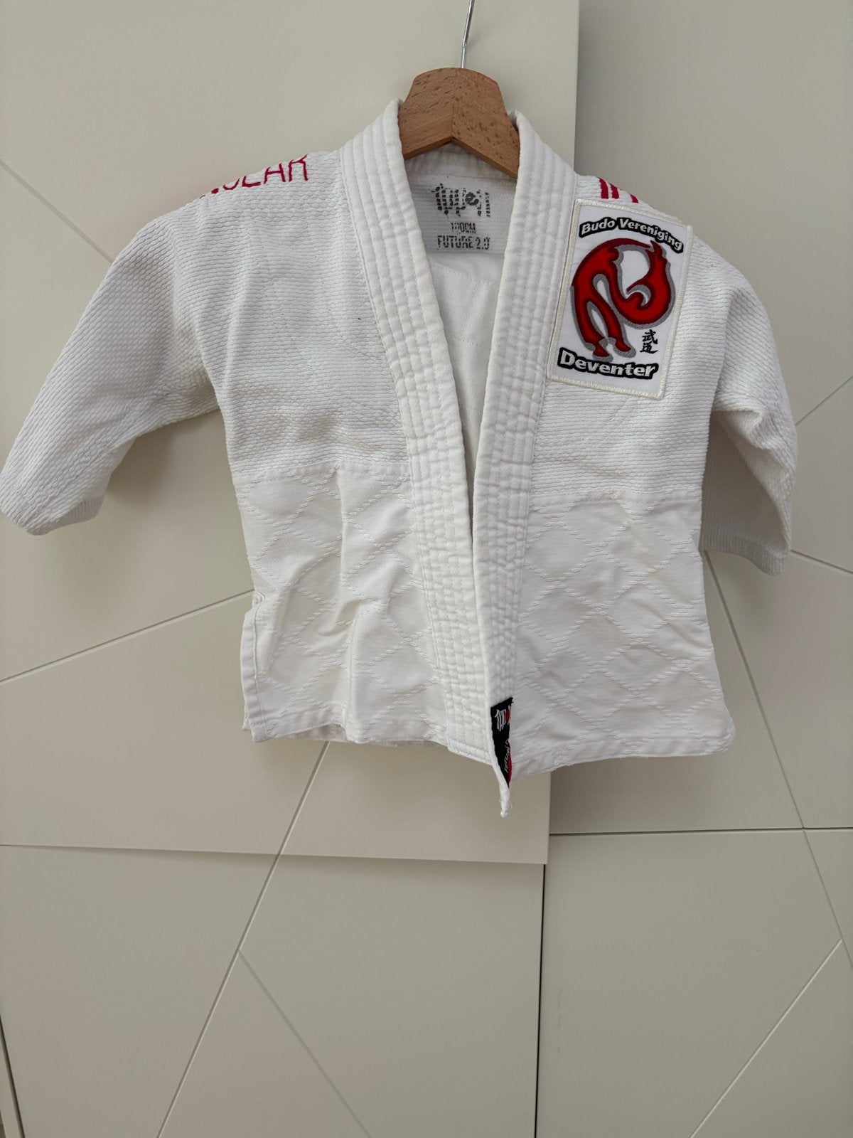 Judo pak 110 cm met broek, zonder band, Sport en Fitness, Vechtsporten en Zelfverdediging, Ophalen, Gebruikt, Judo, Vechtsportpak