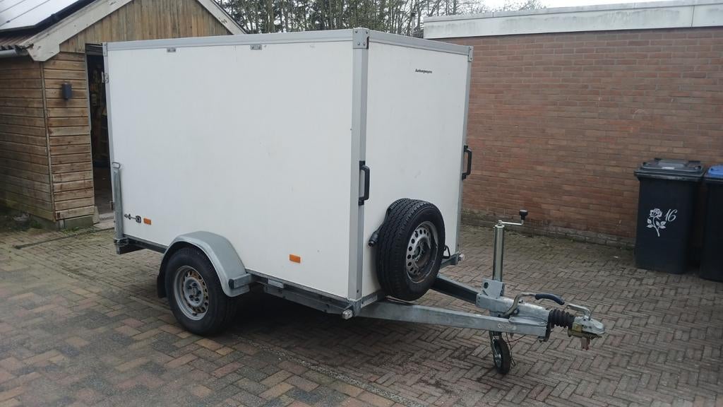Hapert enkelas 1350kg gesloten aanhanger, Auto diversen, Aanhangers en Bagagewagens, Ophalen