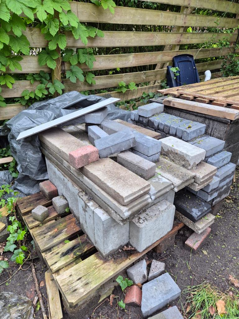 Betonbanden + bestrating, Ophalen of Verzenden, Beton, Minder dan 5 m², Klinkers