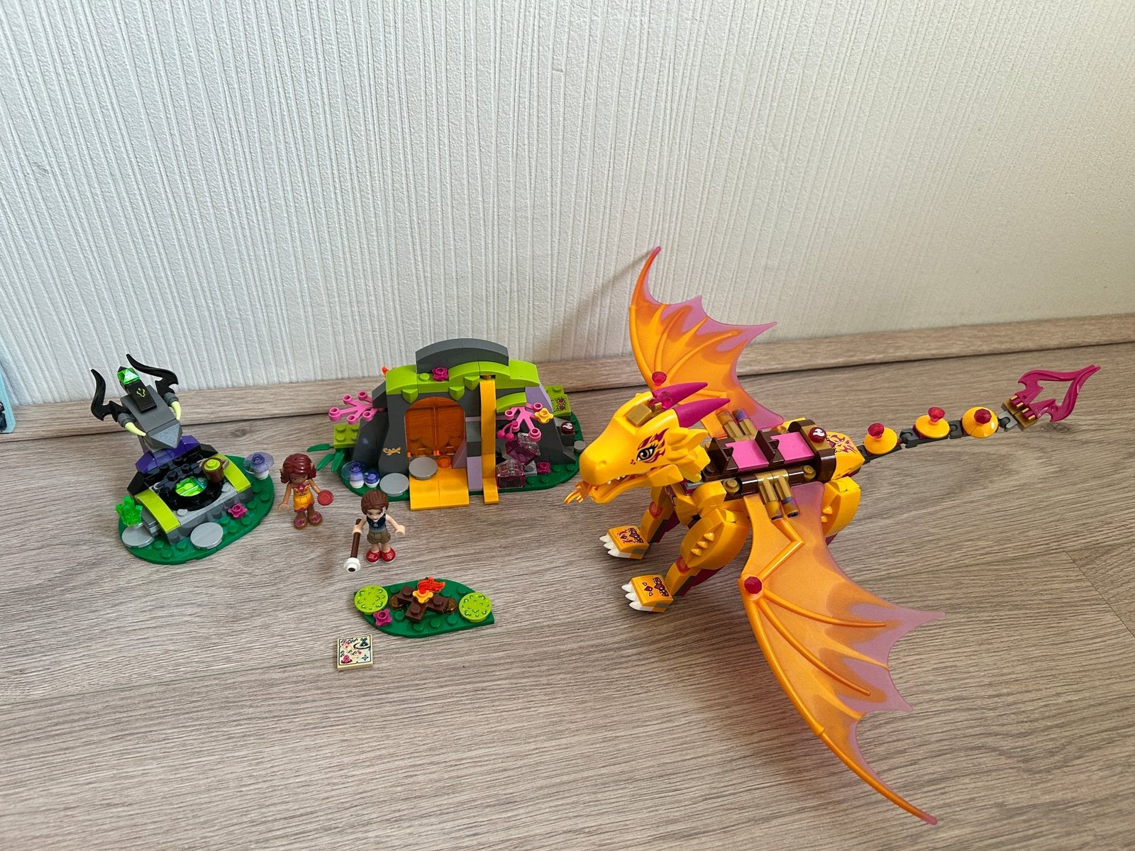Compleet!: Lego Elves 41175 De lavagrot van de vuurdraak, Ophalen of Verzenden, Zo goed als nieuw