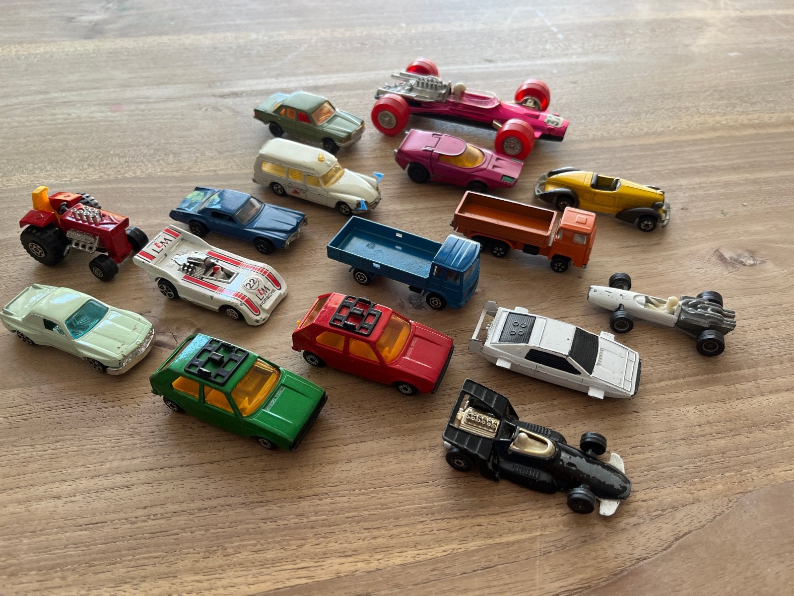 Verzameling vintage speelgoedautootjes (Matchbox, Corgi, Maj, Ophalen of Verzenden, Gebruikt