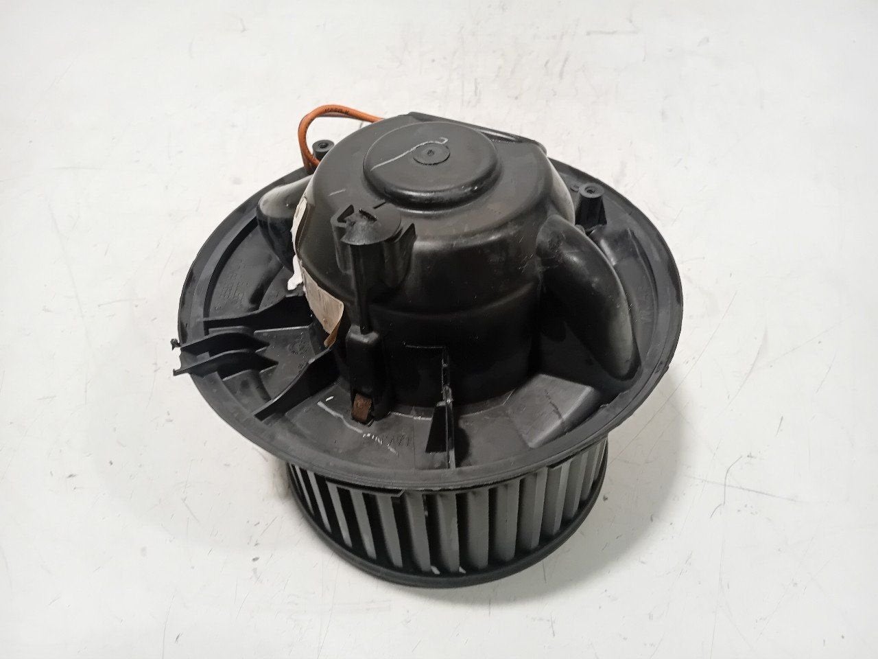 Kachel ventilator motor Volkswagen Golf, Onderdelen@venauto.nl, Van der Ven Autorecycling B.V., Gebruikt, Ettenseweg 76, 4706 PB Roosendaal, The Netherlands