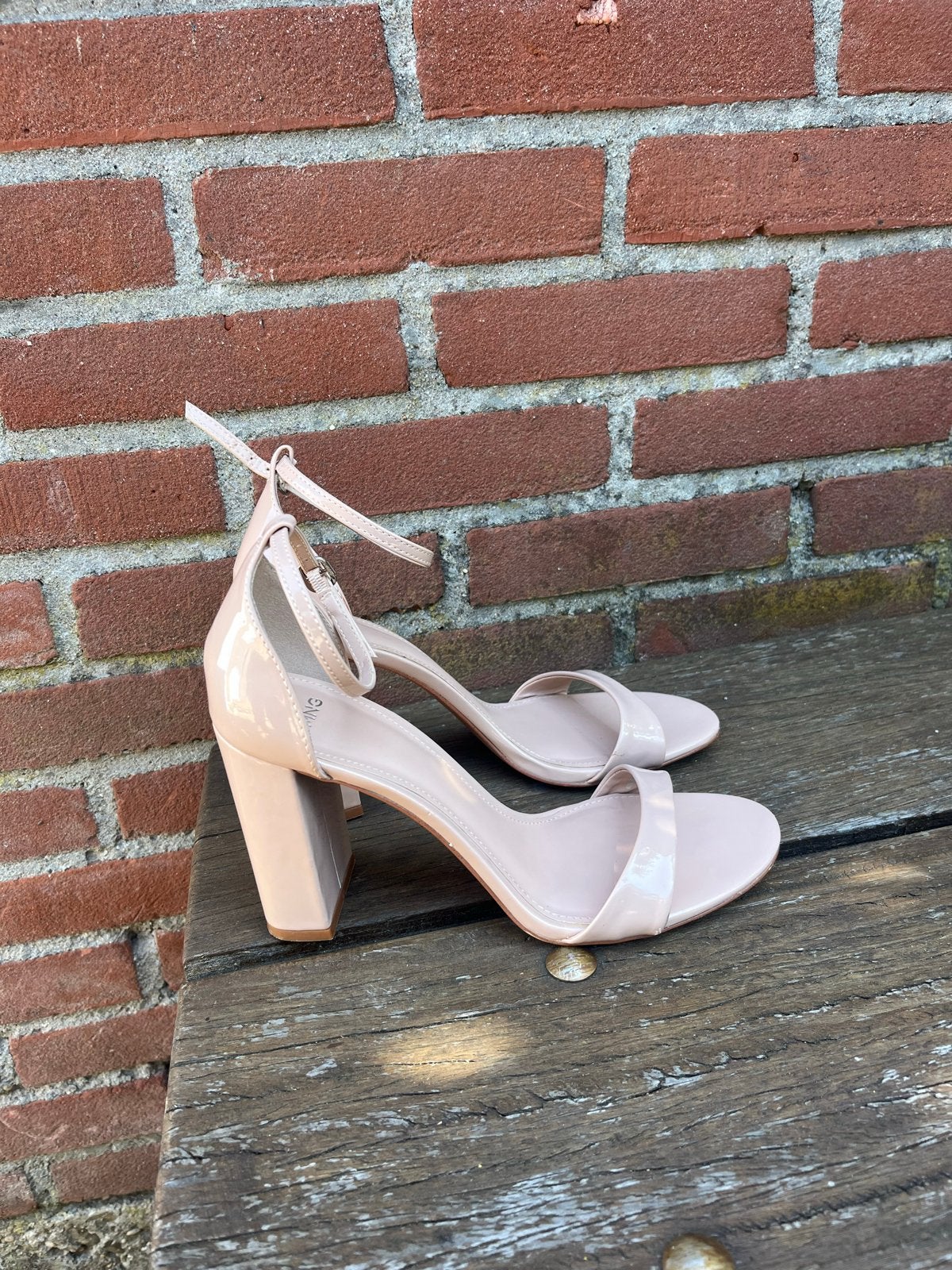 Mooie Mango hakken maat 40, Kleding | Dames, Schoenen, Ophalen of Verzenden, Roze, Pumps