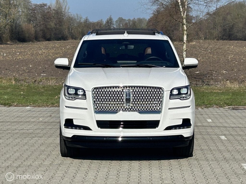 Lincoln Navigator Black Label op Grijs kenteken., Auto's, Lincoln, Automaat, Gebruikt, Overige carrosserieën, Wit