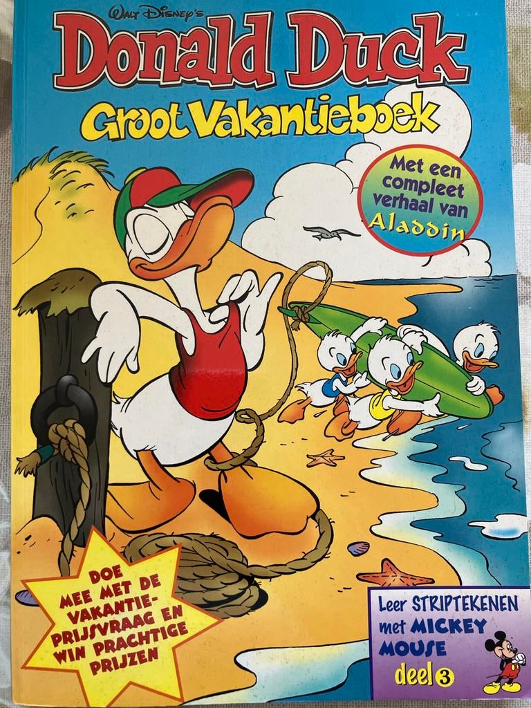 Donald Duck Groot Vakantieboek - Met Aladdin verhaal, Eén stripboek, Ophalen of Verzenden, Zo goed als nieuw