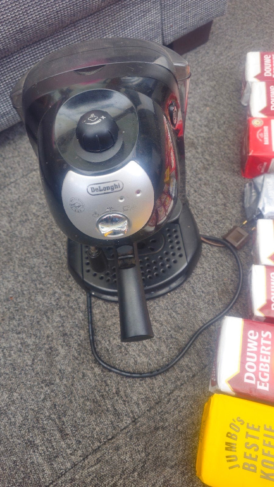 DeLonghi Espresso apparaat met veel koffiepads, Witgoed en Apparatuur, Koffiepads en cups, Gebruikt, Espresso apparaat, Ophalen of Verzenden