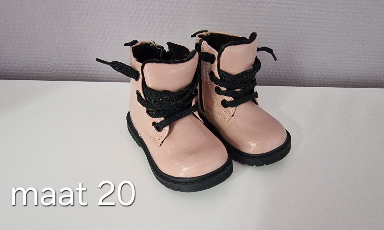 Nieuwe schoentjes maat 20, Ophalen, Zo goed als nieuw, Meisje, Schoenen